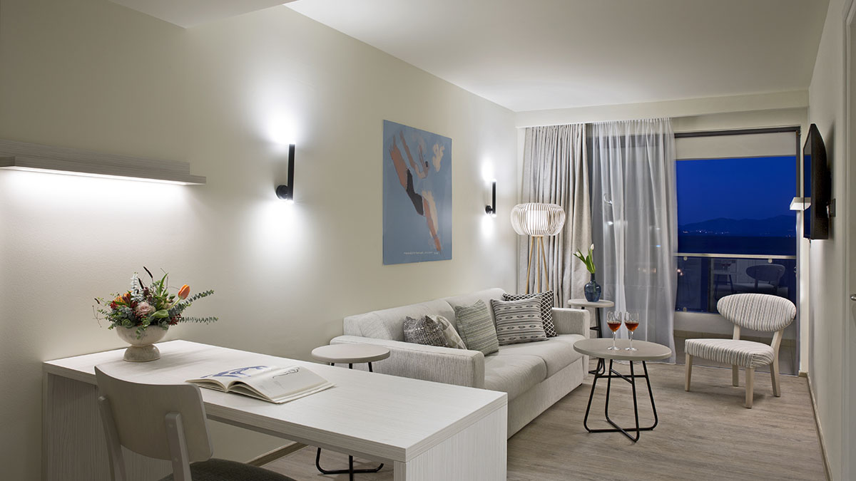 Junior Suite Pool View 